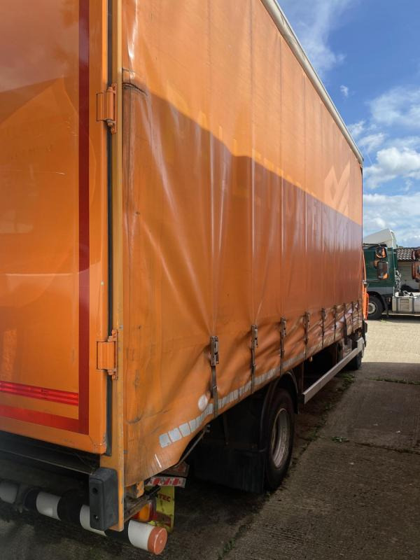DAF FA45-180 12 Ton Curtansider - Curtainsider truck: picture 5 DAF FA45-180 12 Ton Curtansider - Curtainsider truck: picture 5