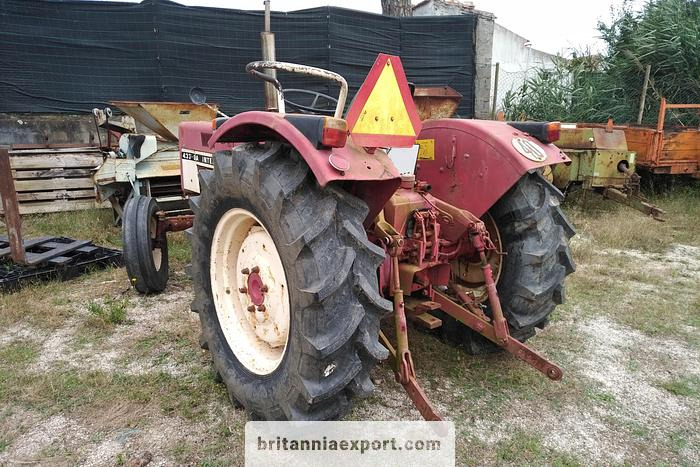 International 433 SA 4X2 | 2.5 diesel | brand new tyres | - Farm tractor: picture 5 International 433 SA 4X2 | 2.5 diesel | brand new tyres | - Farm tractor: picture 5