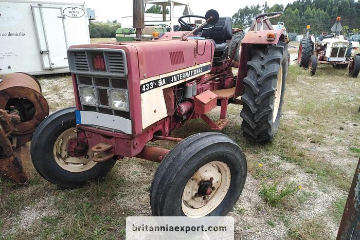 International 433 SA 4X2 | 2.5 diesel | brand new tyres | - Farm tractor: picture 1 International 433 SA 4X2 | 2.5 diesel | brand new tyres | - Farm tractor: picture 1