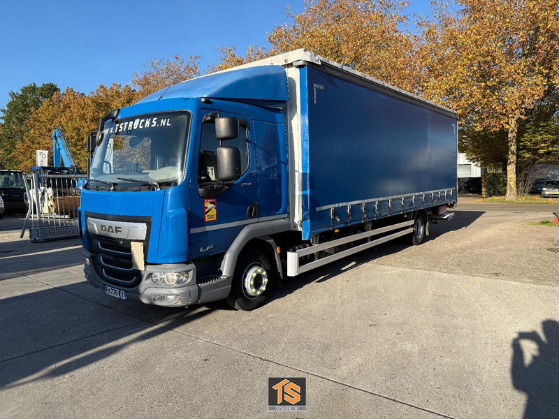 DAF LF 12T 260 AUTOMATIC - LADEBORDWAND - TOP TRUCK - Curtainsider truck: picture 1 DAF LF 12T 260 AUTOMATIC - LADEBORDWAND - TOP TRUCK - Curtainsider truck: picture 1