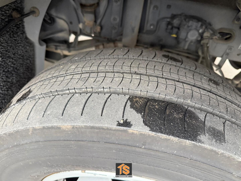 DAF LF 230 FA 12 TON - AUTOMATIC - ORIGINAL KM - TOP! - Box truck: picture 4 DAF LF 230 FA 12 TON - AUTOMATIC - ORIGINAL KM - TOP! - Box truck: picture 4