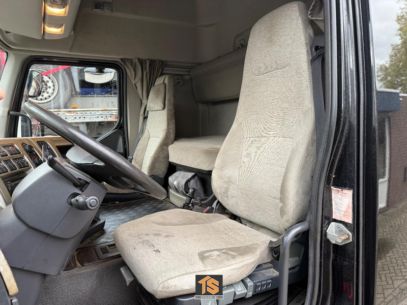 Tractor unit Renault PREMIUM ROUTE 450 - 6x2 - NL TOP TRUCK - TUV 6/26: picture 10 Tractor unit Renault PREMIUM ROUTE 450 - 6x2 - NL TOP TRUCK - TUV 6/26: picture 10