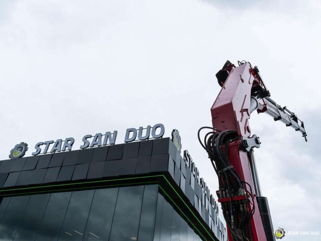 MAN 27.402 F10 6x6 HMF 3620 K4 Hds Crane - Crane truck: picture 4 MAN 27.402 F10 6x6 HMF 3620 K4 Hds Crane - Crane truck: picture 4