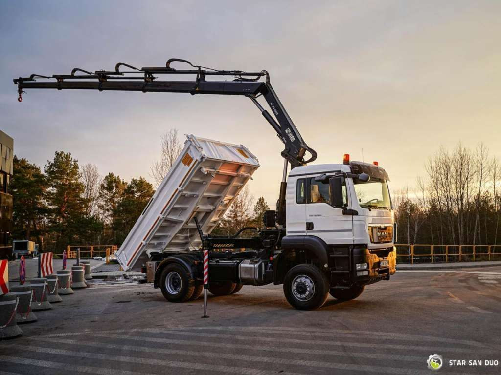 MAN TGS 18.360 4x4 HIAB 144 E-4 Crane Kipper MAN TGS 18.360 4x4 HIAB 144 E-4 Crane Kipper - Tipper: picture 3 MAN TGS 18.360 4x4 HIAB 144 E-4 Crane Kipper MAN TGS 18.360 4x4 HIAB 144 E-4 Crane Kipper - Tipper: picture 3