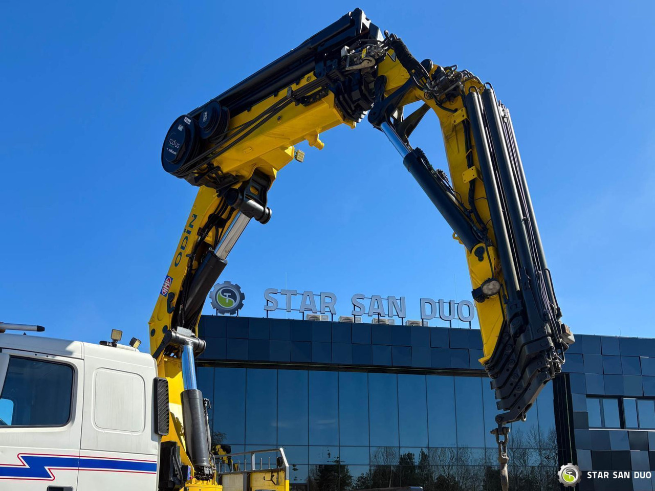 Crane truck : picture 9 Crane truck : picture 9