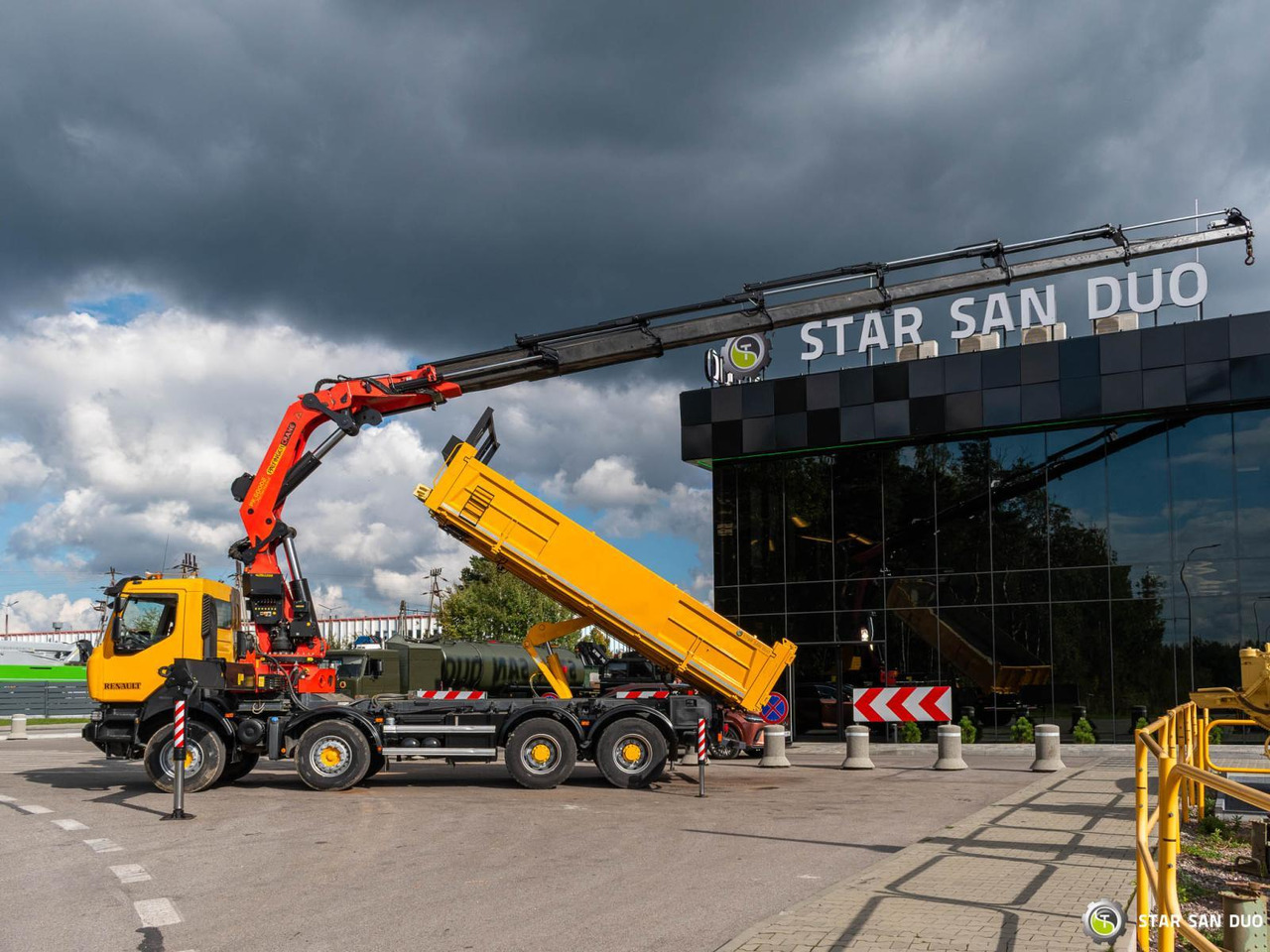 - Crane truck: picture 3 - Crane truck: picture 3