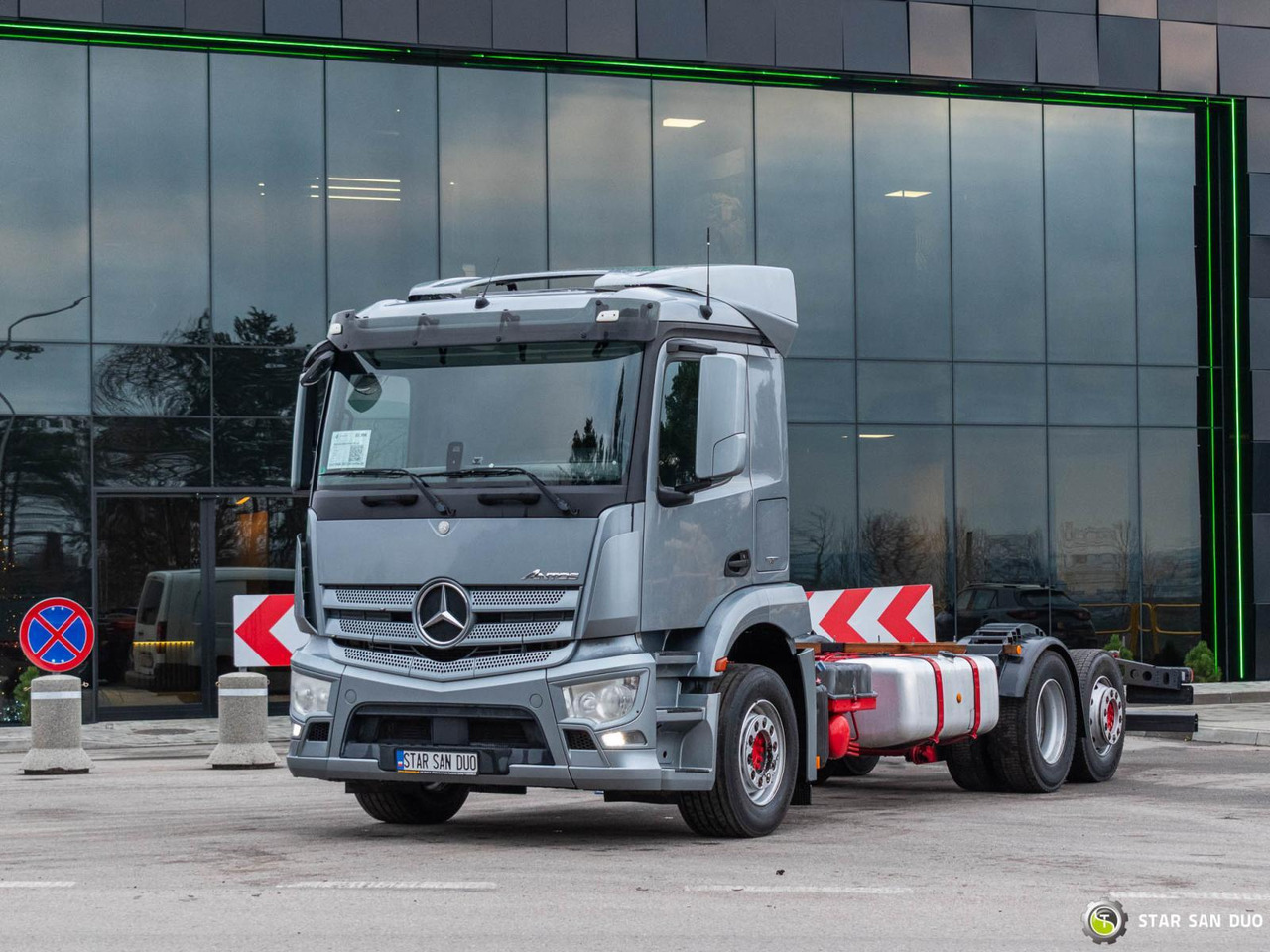 - Cab chassis truck: picture 5 - Cab chassis truck: picture 5