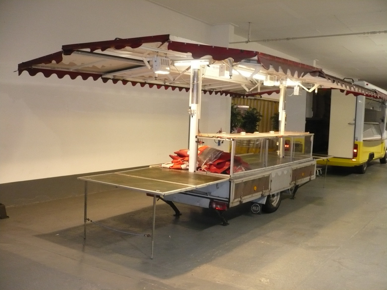 Verkaufsanhänger Alf - Vending trailer: picture 4 Verkaufsanhänger Alf - Vending trailer: picture 4