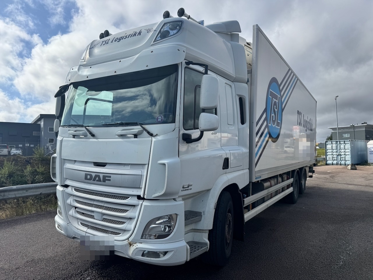 DAF CF440 - Box truck: picture 1 DAF CF440 - Box truck: picture 1