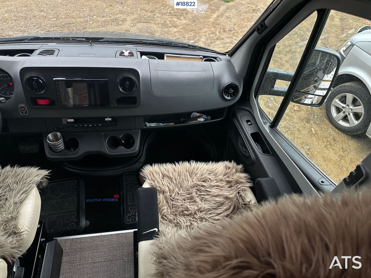 Semi-integrated motorhome Eura MOBIL PROFILA 726 QF: picture 20
