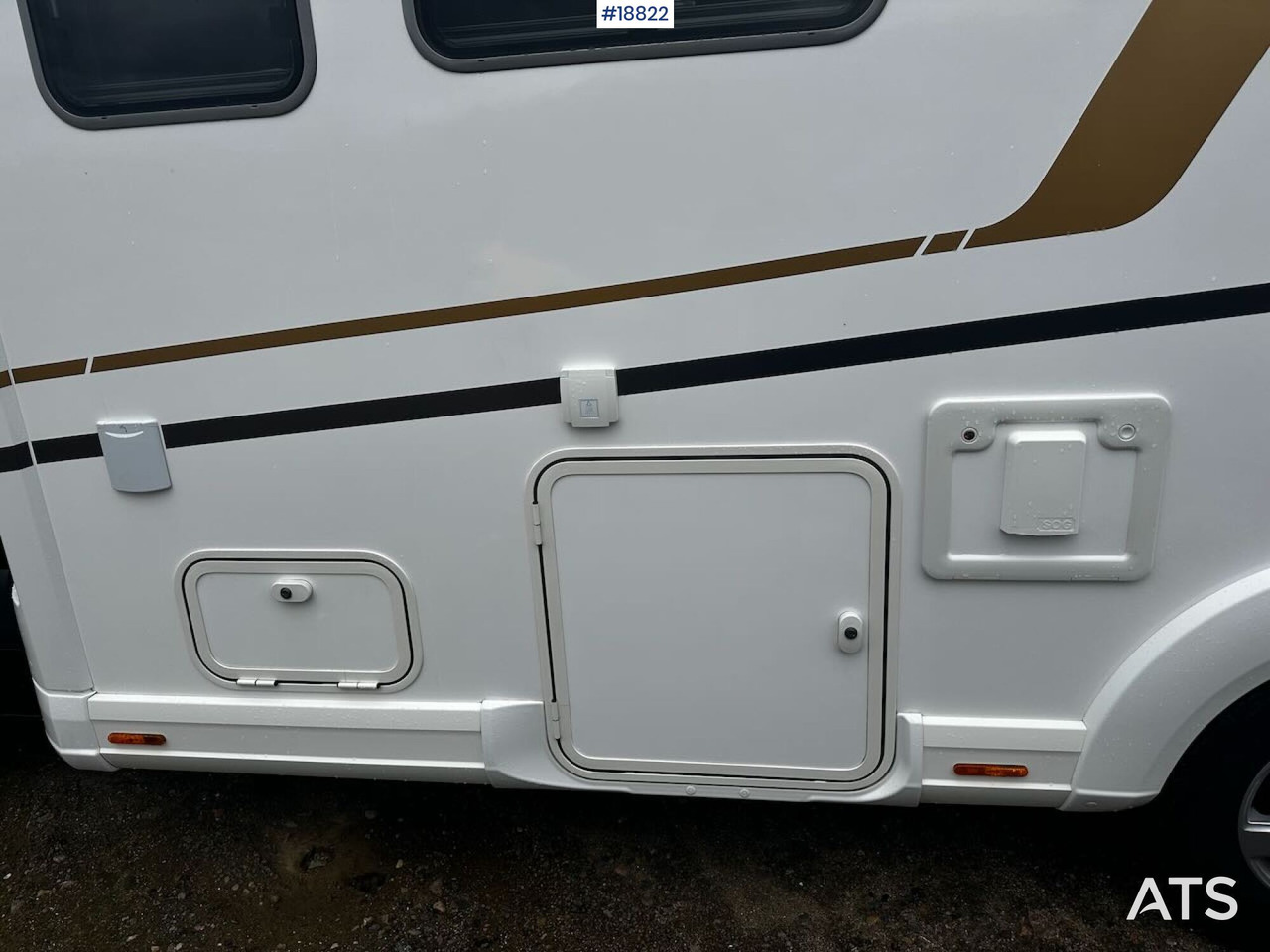 Semi-integrated motorhome Eura MOBIL PROFILA 726 QF: picture 11