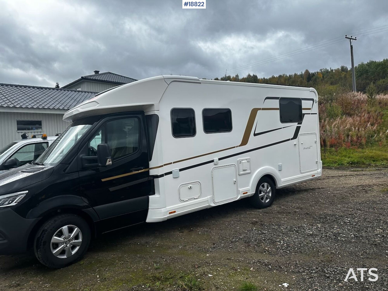 Semi-integrated motorhome Eura MOBIL PROFILA 726 QF: picture 7