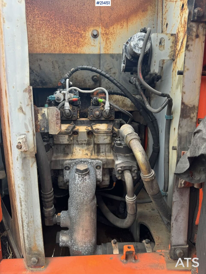 Hitachi ZX225 US on lease Hitachi ZX225 US: picture 26
