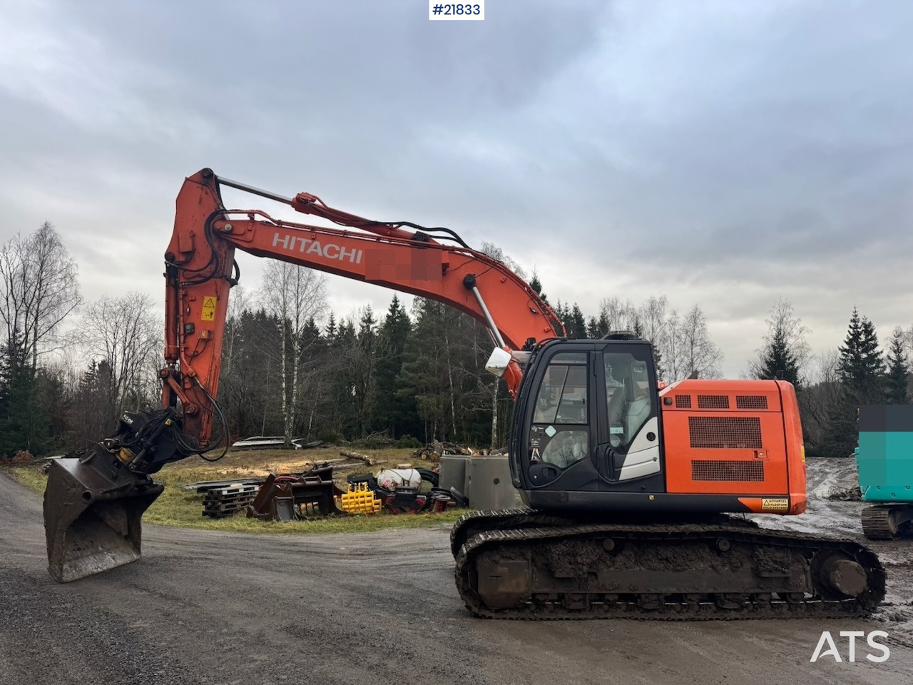 Hitachi ZX225USRLC-6 Beltegraver m/ Rototilt, 2 skuffer og Easy Dig. SE VIDEO - Crawler excavator: picture 3 Hitachi ZX225USRLC-6 Beltegraver m/ Rototilt, 2 skuffer og Easy Dig. SE VIDEO - Crawler excavator: picture 3