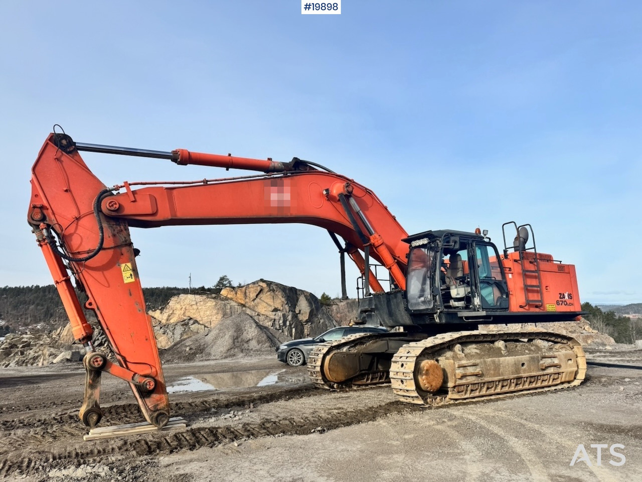 Hitachi ZX670LCH-5 - Excavator: picture 1 Hitachi ZX670LCH-5 - Excavator: picture 1