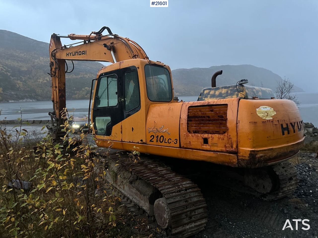Hyundai 210LC- 3H - Crawler excavator: picture 5 Hyundai 210LC- 3H - Crawler excavator: picture 5