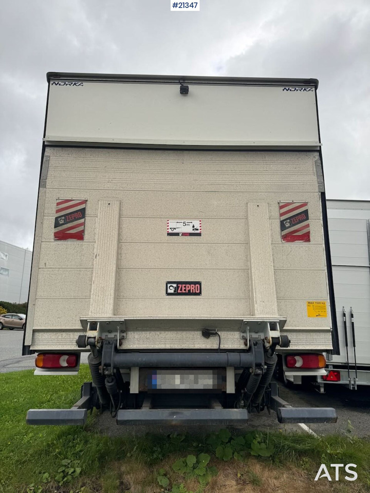 Iveco Eurocargo 75-210 - Box truck: picture 4 Iveco Eurocargo 75-210 - Box truck: picture 4