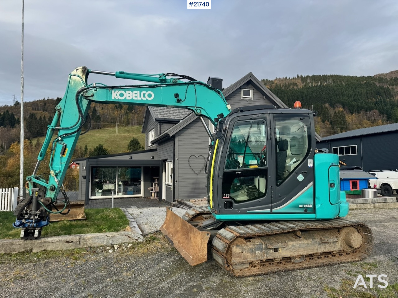 Kobelco 2018 Kobelco SK75SR-3E m/ Rototilt, 2 skuffer og Klype. 1850 timer! - Crawler excavator: picture 3 Kobelco 2018 Kobelco SK75SR-3E m/ Rototilt, 2 skuffer og Klype. 1850 timer! - Crawler excavator: picture 3