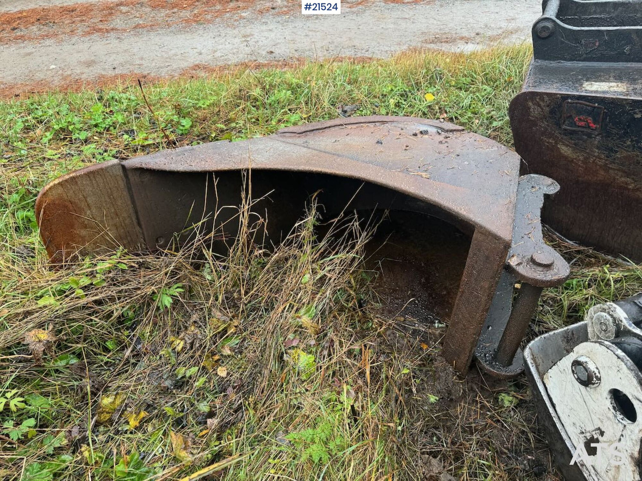 Crawler excavator Kobelco SK140SRLC: picture 44