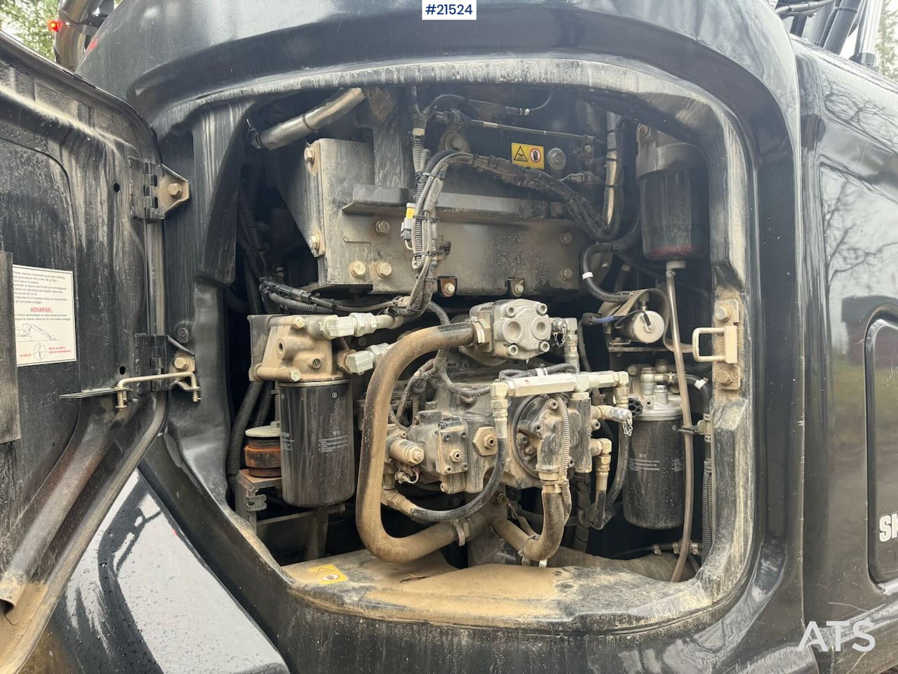 Crawler excavator Kobelco SK140SRLC: picture 22