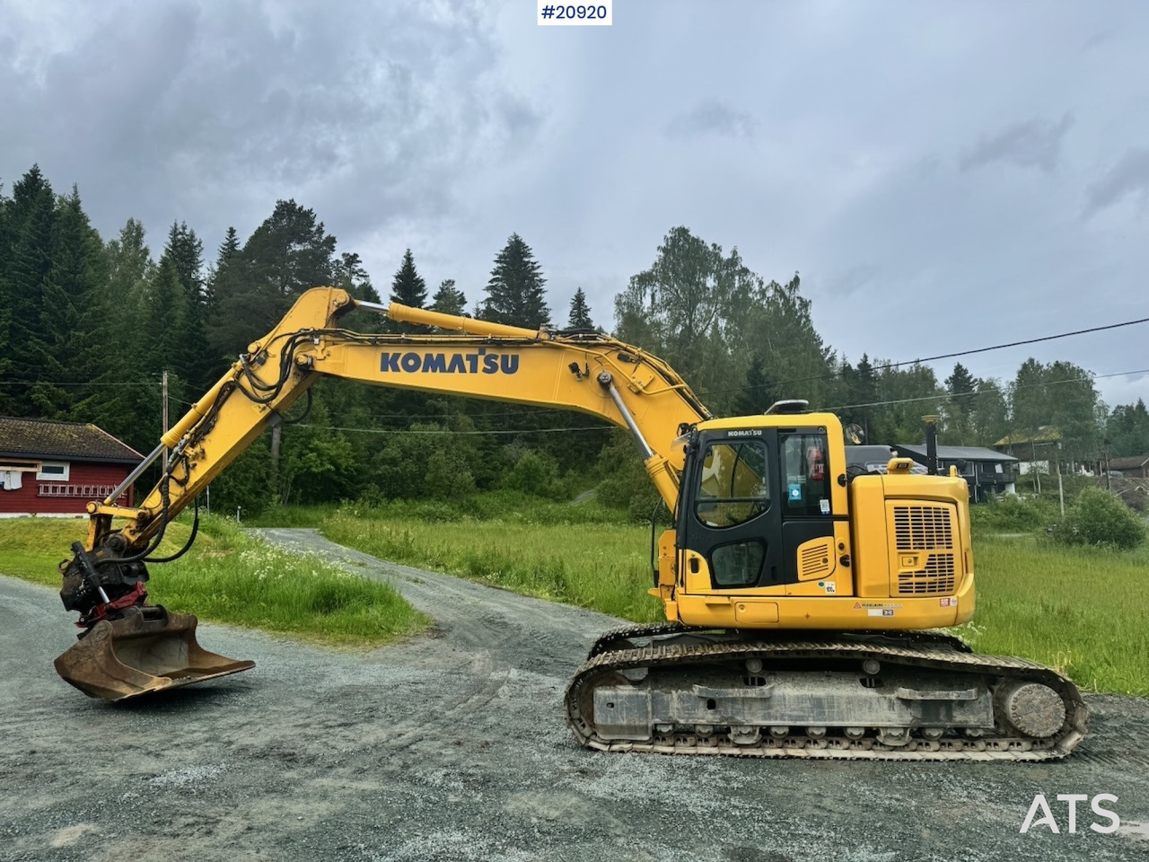 Komatsu PC229USLC-11 - Crawler excavator: picture 3 Komatsu PC229USLC-11 - Crawler excavator: picture 3
