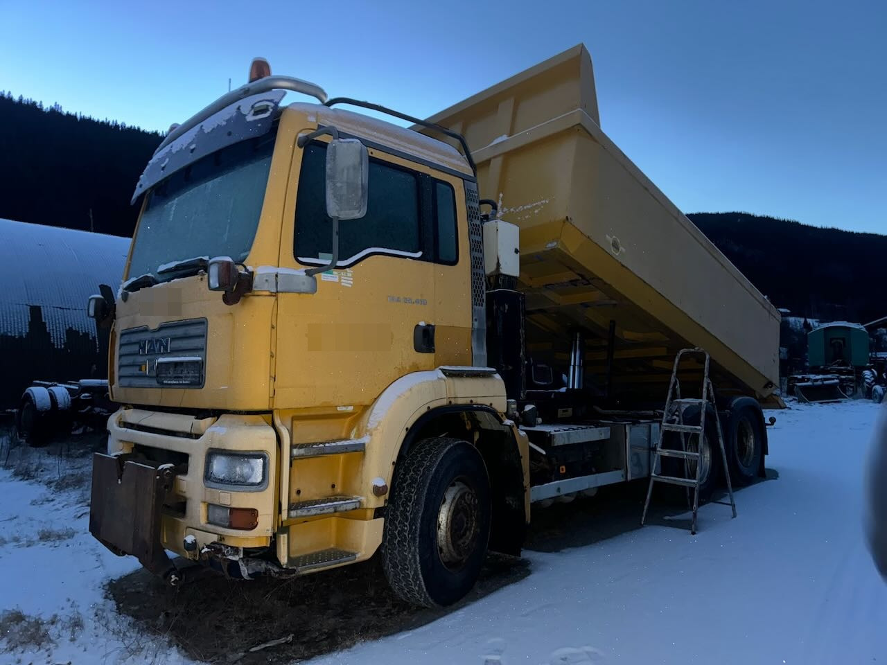 MAN TGA 28.410 6x2 Brøyterigget Tippbil. Rep objekt. - Tipper: picture 2 MAN TGA 28.410 6x2 Brøyterigget Tippbil. Rep objekt. - Tipper: picture 2