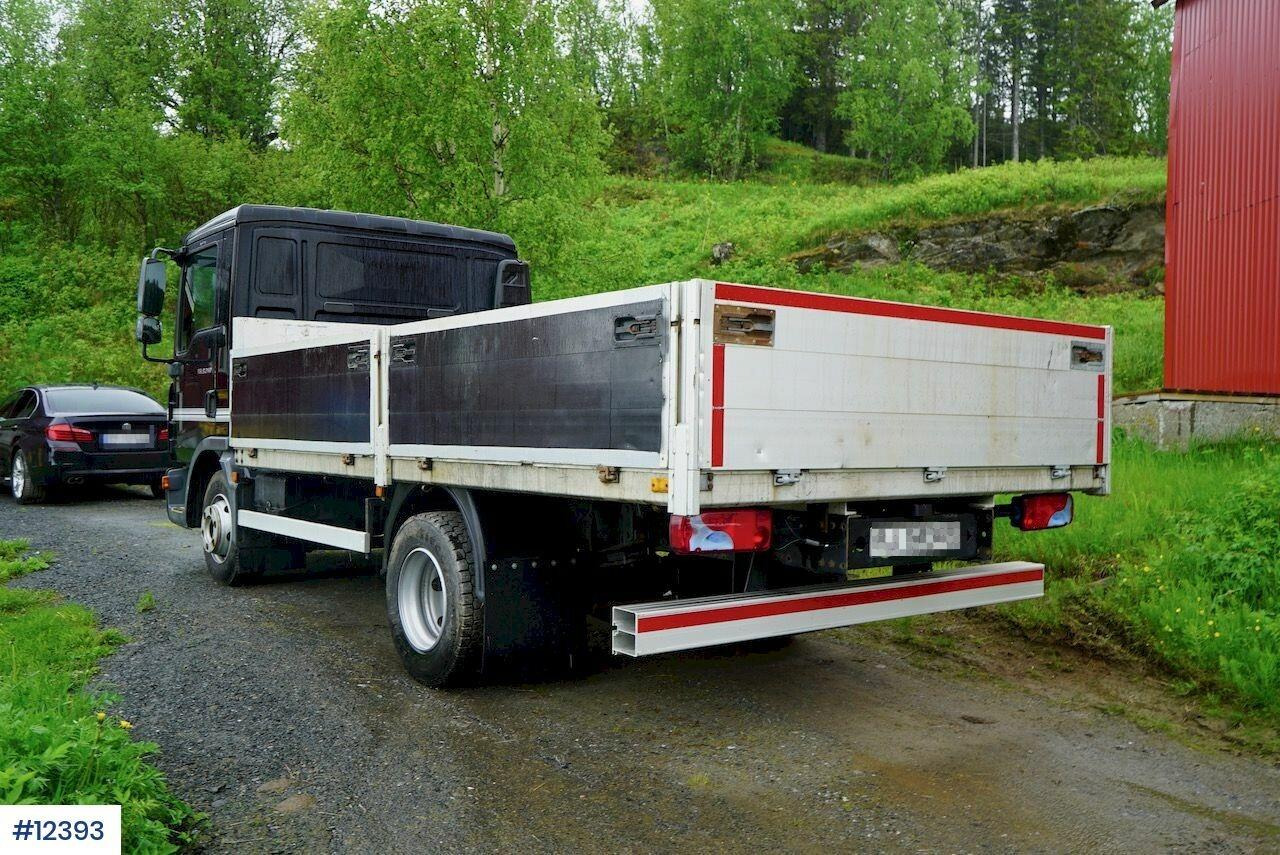 MAN TGL 8.240 - Dropside/ Flatbed truck: picture 4 MAN TGL 8.240 - Dropside/ Flatbed truck: picture 4