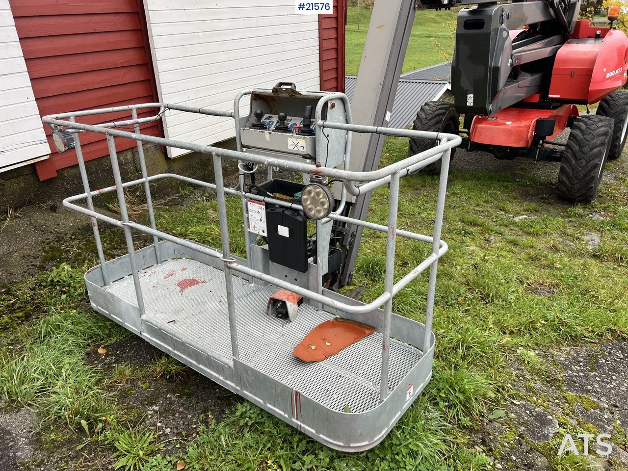 Articulated boom Manitou 200 ATJ Teleskoplift: picture 6 Articulated boom Manitou 200 ATJ Teleskoplift: picture 6