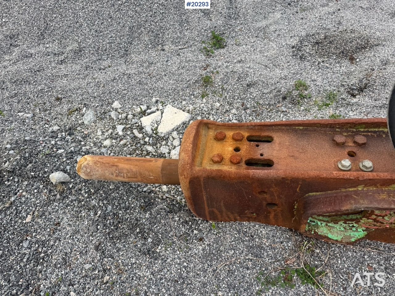 Montabert 570C - Hydraulic hammer for Construction machinery: picture 4 Montabert 570C - Hydraulic hammer for Construction machinery: picture 4