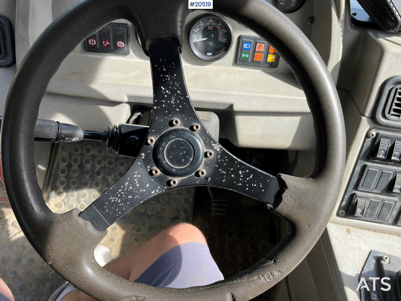 Dumper Moxy MT 26: picture 30