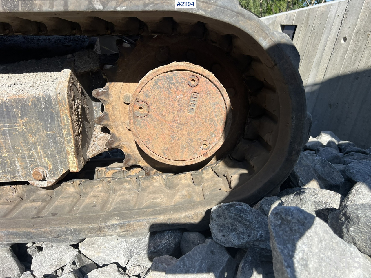 Crawler excavator New Holland E55B: picture 24