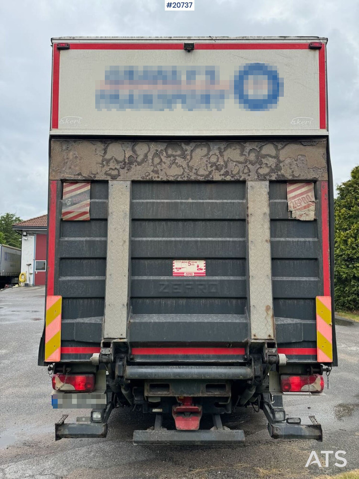 Scania P370 - Box truck: picture 4 Scania P370 - Box truck: picture 4
