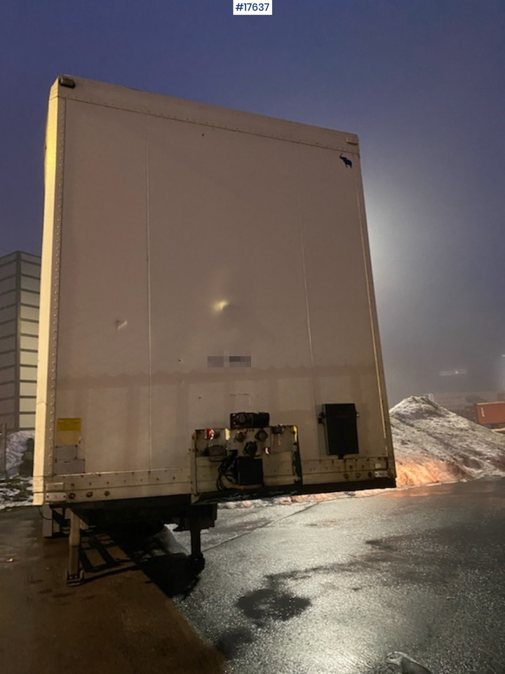 Schmitz Cargobull - Closed box semi-trailer: picture 3 Schmitz Cargobull - Closed box semi-trailer: picture 3