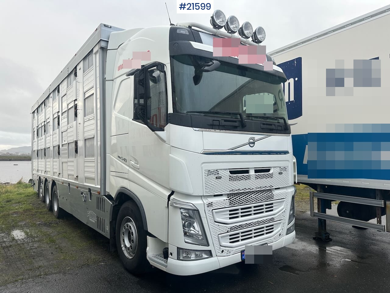 Volvo 540 8x4 dyrebil m/ Finkl påbygg, onspot og godkjent til 225 dyr - Livestock truck: picture 1 Volvo 540 8x4 dyrebil m/ Finkl påbygg, onspot og godkjent til 225 dyr - Livestock truck: picture 1