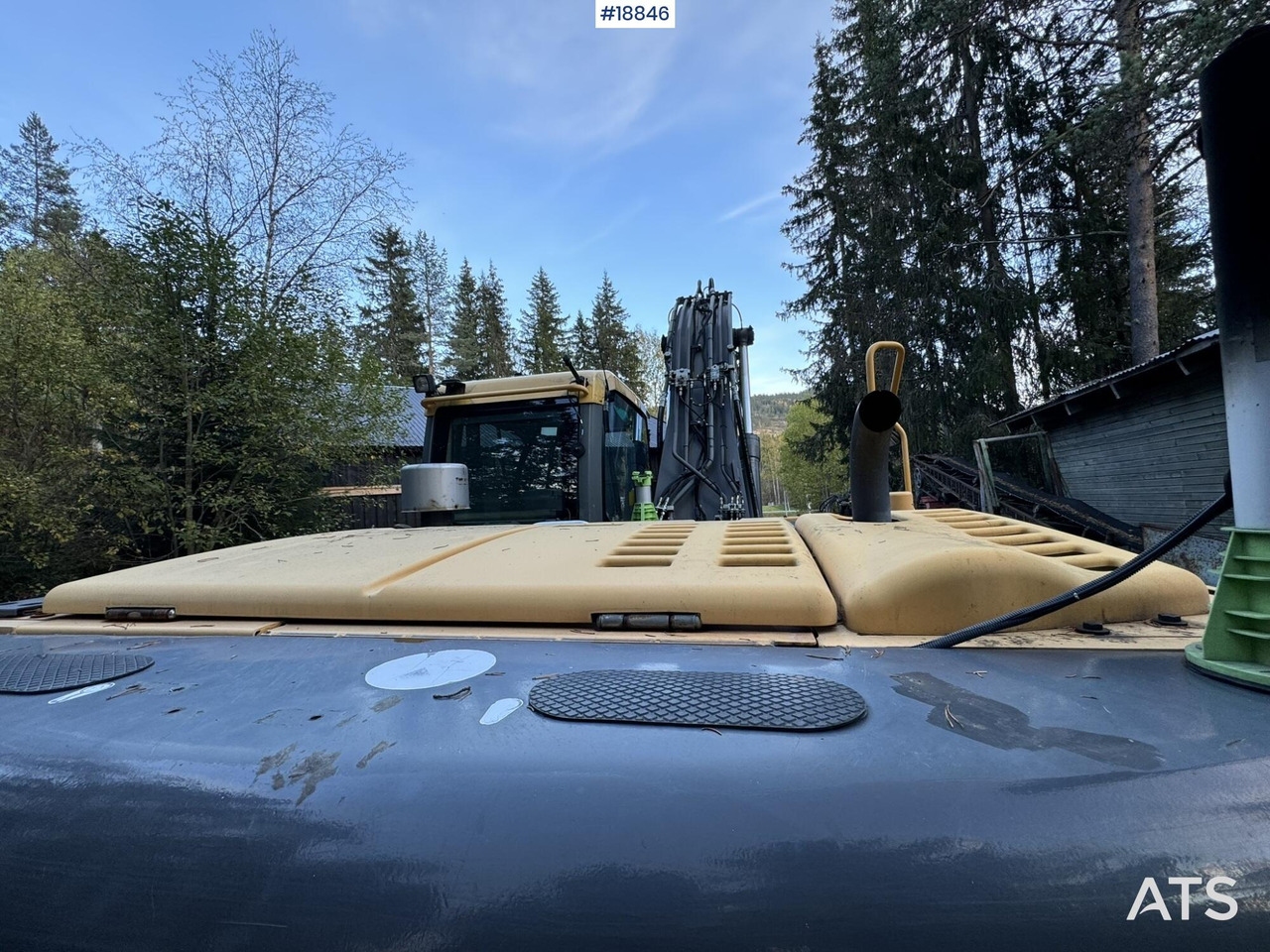 Crawler excavator Volvo EC210CL: picture 32