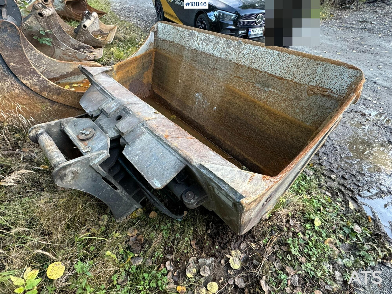 Crawler excavator Volvo EC210CL: picture 11