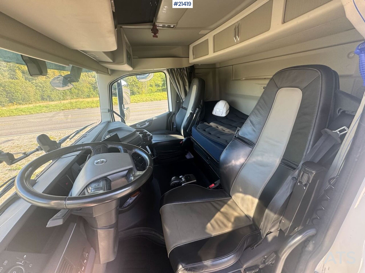 Tipper Volvo FH540: picture 38