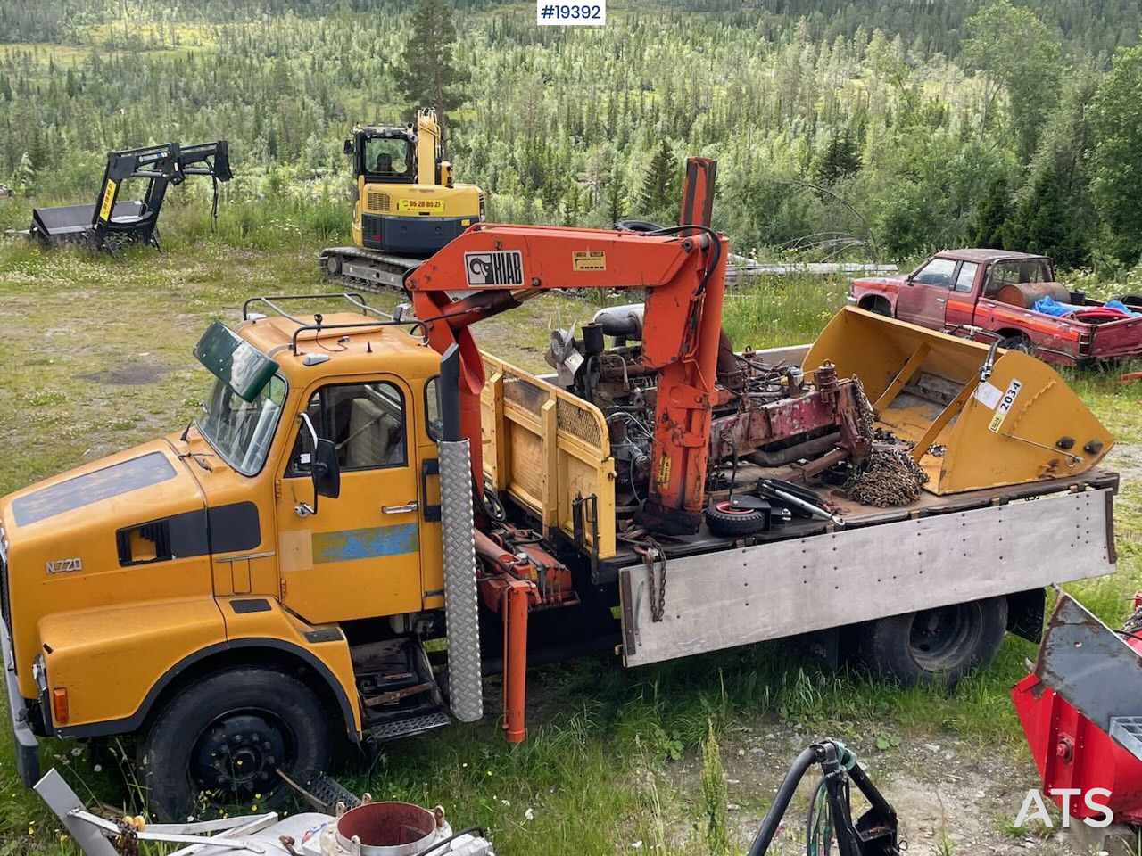 Volvo N720 - Dropside/ Flatbed truck, Crane truck: picture 5 Volvo N720 - Dropside/ Flatbed truck, Crane truck: picture 5