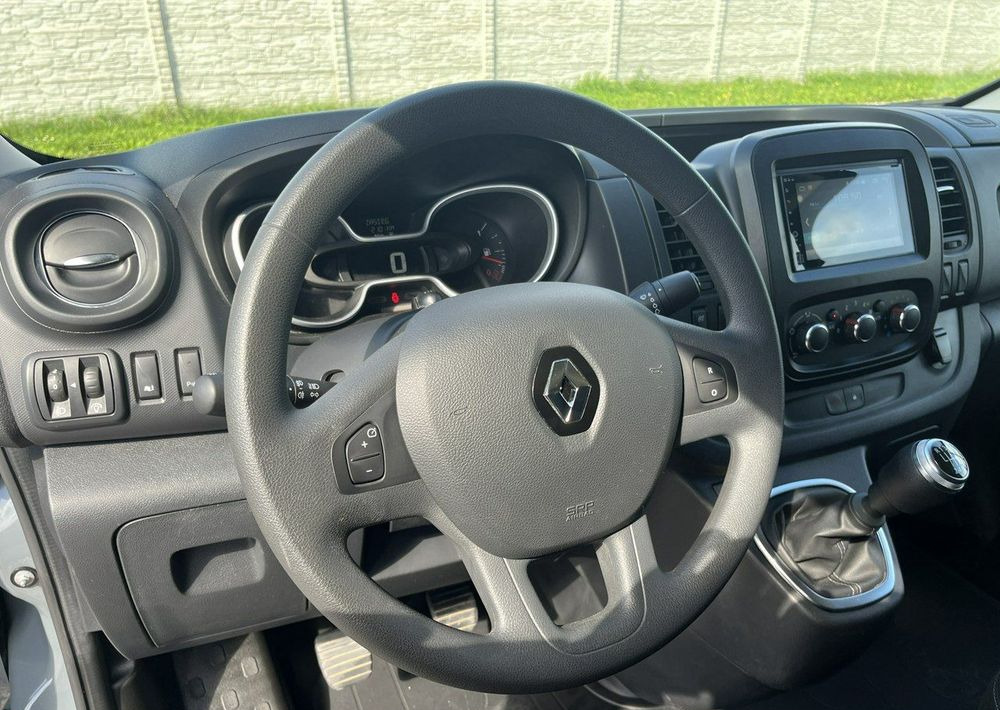 Minibus, Passenger van Renault Trafic: picture 15