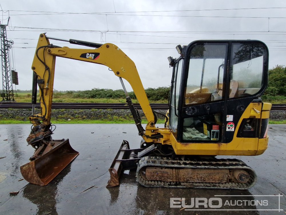 2011 CAT 302.5C - Mini excavator: picture 2 2011 CAT 302.5C - Mini excavator: picture 2