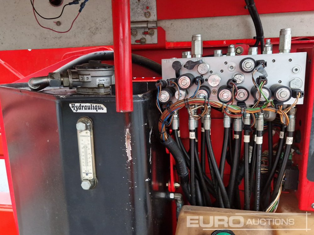 Aerial platform 2011 Genie Z-45/25: picture 30