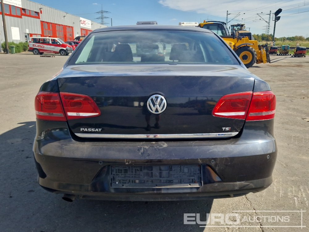 2011 Volkswagen Passat - Car: picture 4 2011 Volkswagen Passat - Car: picture 4