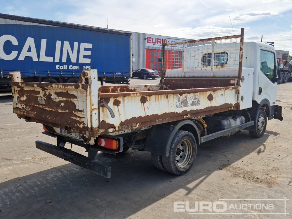 2012 Nissan Cabstar 35.14 - Flatbed van: picture 5 2012 Nissan Cabstar 35.14 - Flatbed van: picture 5