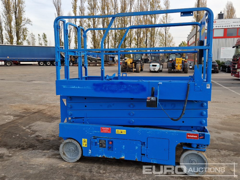2013 Genie GS-2646 - Scissor lift: picture 5 2013 Genie GS-2646 - Scissor lift: picture 5