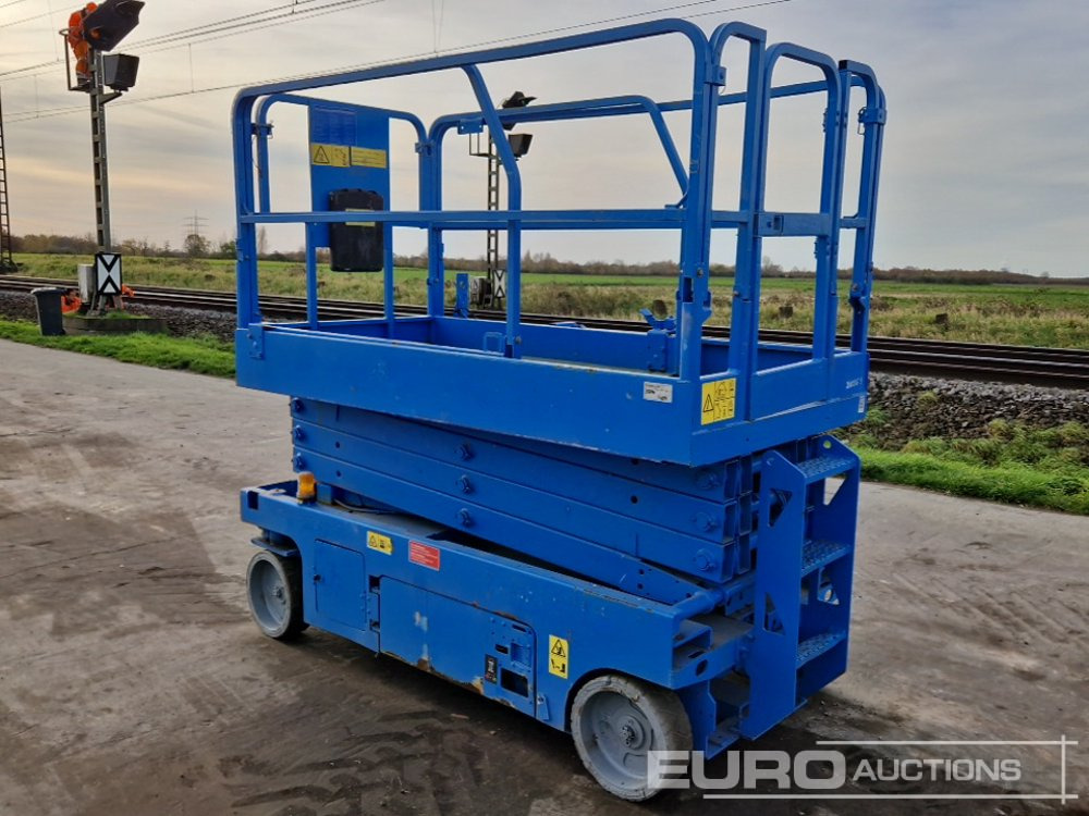 2013 Genie GS-2646 - Scissor lift: picture 3 2013 Genie GS-2646 - Scissor lift: picture 3