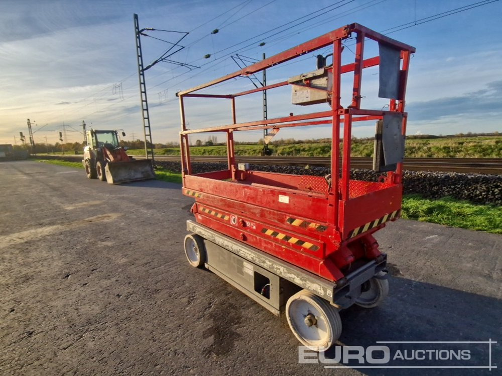 2013 SkyJack SJIII-3220 - Scissor lift: picture 5 2013 SkyJack SJIII-3220 - Scissor lift: picture 5