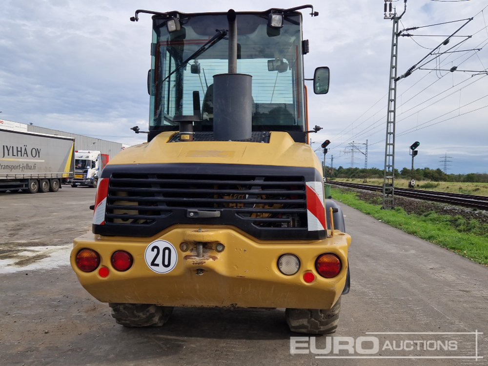 2014 CAT 907H2 - Wheel loader: picture 4 2014 CAT 907H2 - Wheel loader: picture 4