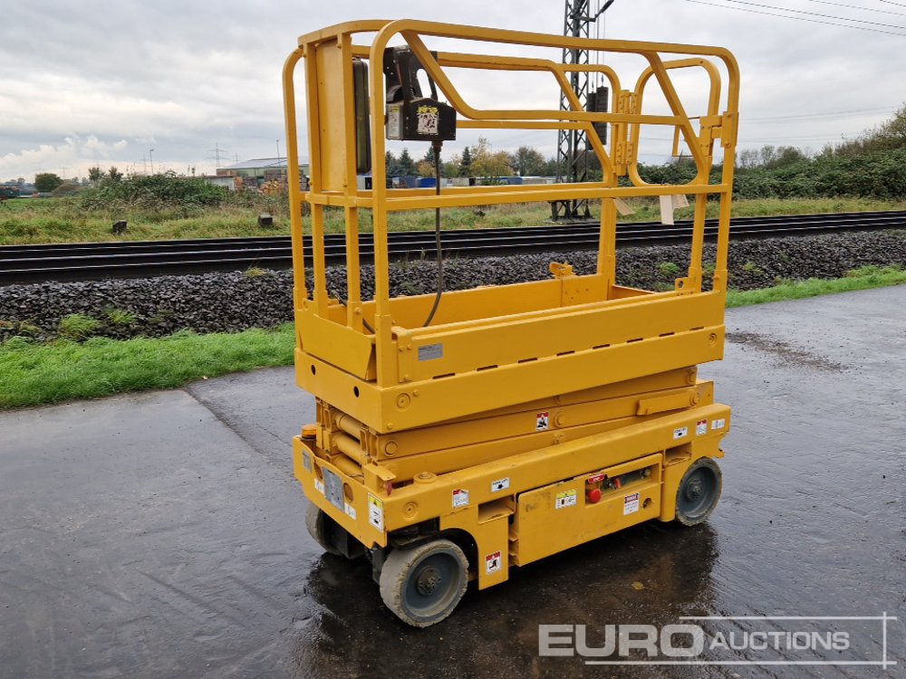 2014 Haulotte Optimum 8 - Scissor lift: picture 1 2014 Haulotte Optimum 8 - Scissor lift: picture 1