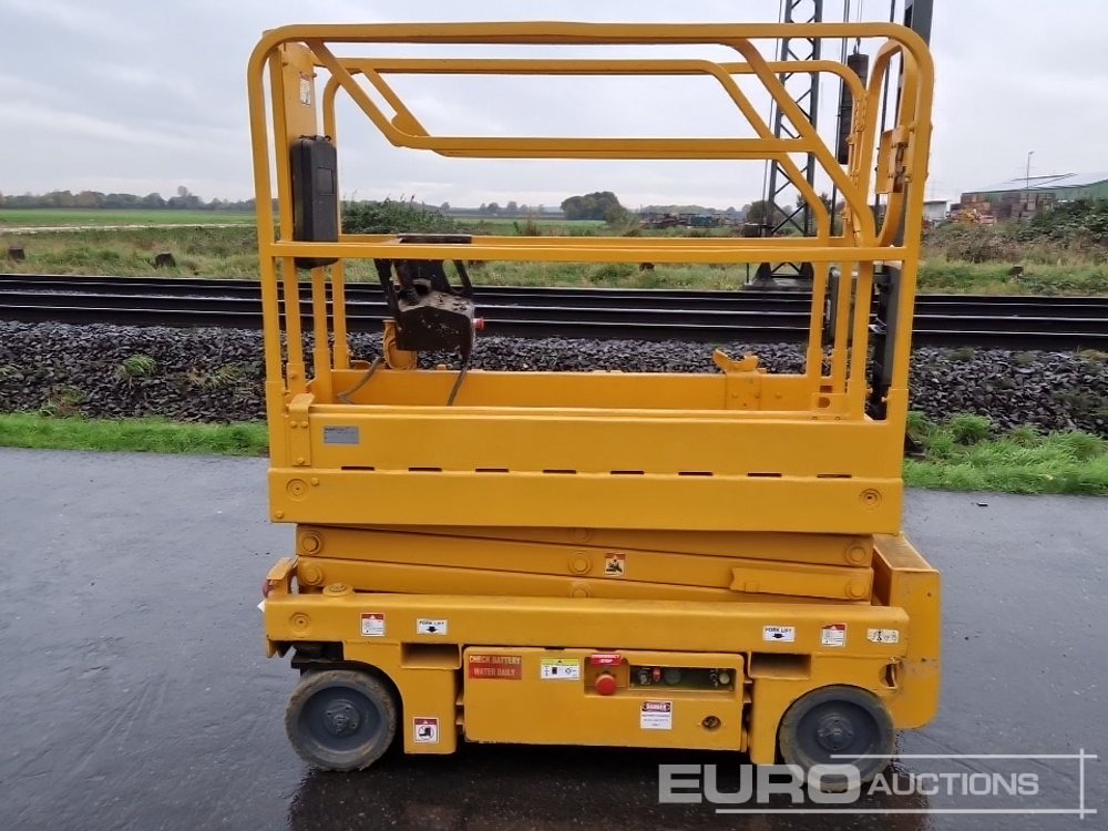2014 Haulotte Optimum 8 - Scissor lift: picture 2 2014 Haulotte Optimum 8 - Scissor lift: picture 2