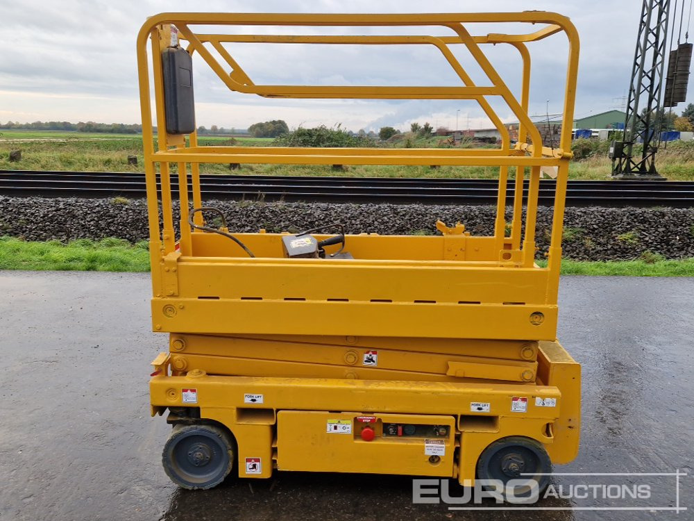 2014 Haulotte Optimum 8 - Scissor lift: picture 2 2014 Haulotte Optimum 8 - Scissor lift: picture 2